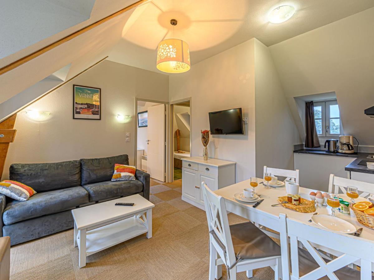 Apartment Chateau De Kergonano-16 By Interhome Baden Bagian luar foto
